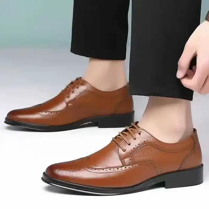 Chaussures de soirée respirantes pour hommes, chaussures de gentleman en cuir, chaussures de gentleman, chaussures de gentleman pointues, chaussures formelles bon marché, respirant, nouveau, été