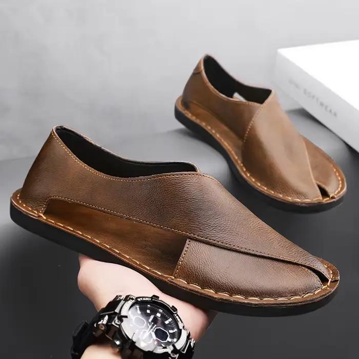 Sandales d'été en cuir véritable pour hommes, chaussures de plage pour jeunes, pantoufles légères et respirantes, sandales basses pour hommes