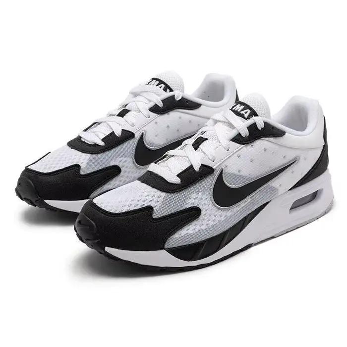 Chaussures de course Nike Air Max Solo pour hommes - Confort et légèreté avec coussin d'air absorbant les chocs