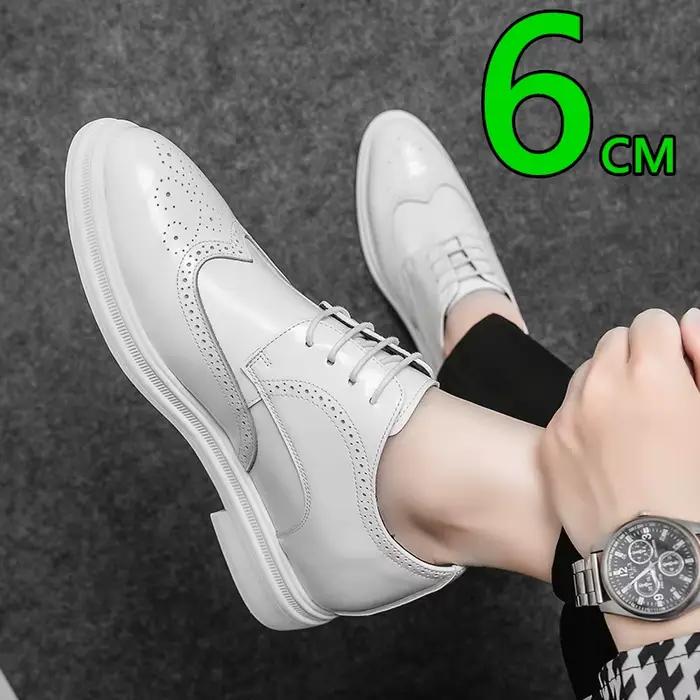 Chaussures richelieu en cuir verni blanc pour hommes