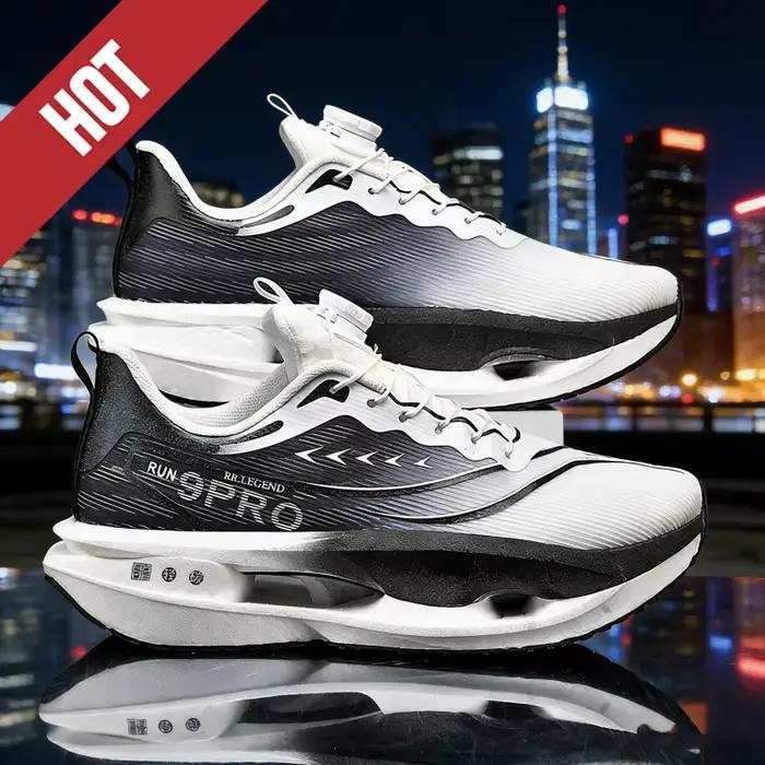 Chaussures de course avec plaque en carbone