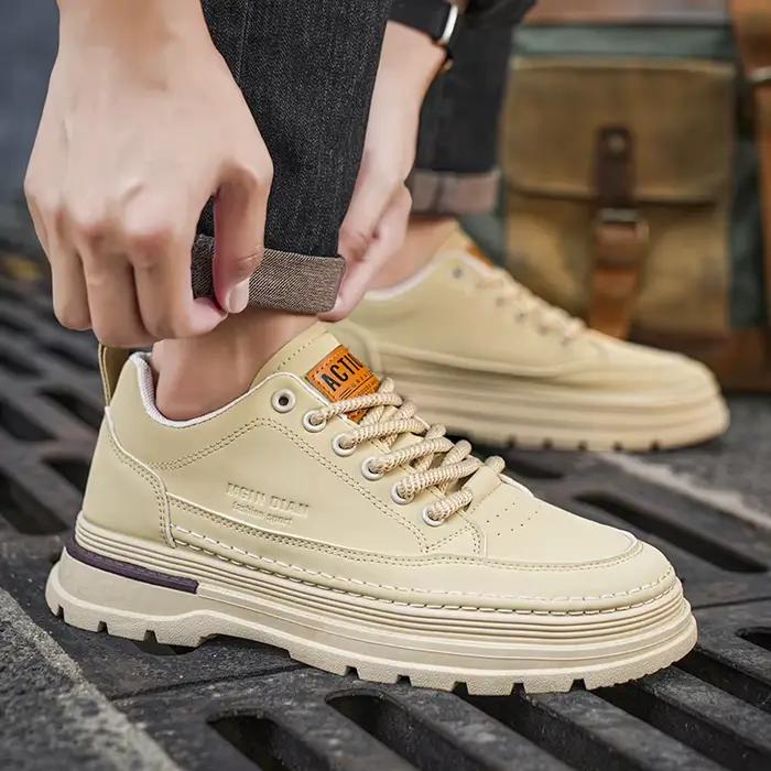 Chaussures de sport beiges pour hommes