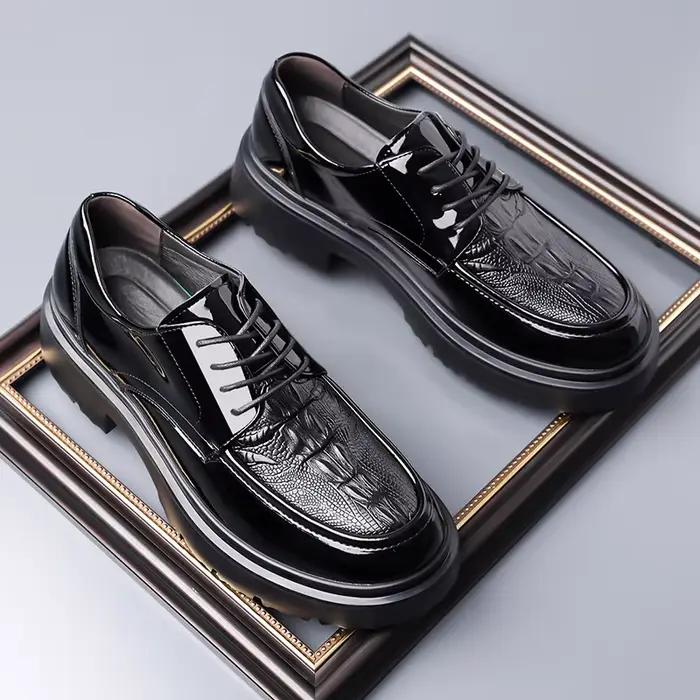Chaussures Derby en Cuir Verni Homme Occasions Spéciales Élégantes Respirantes et Durables Pour Mariage et Travail