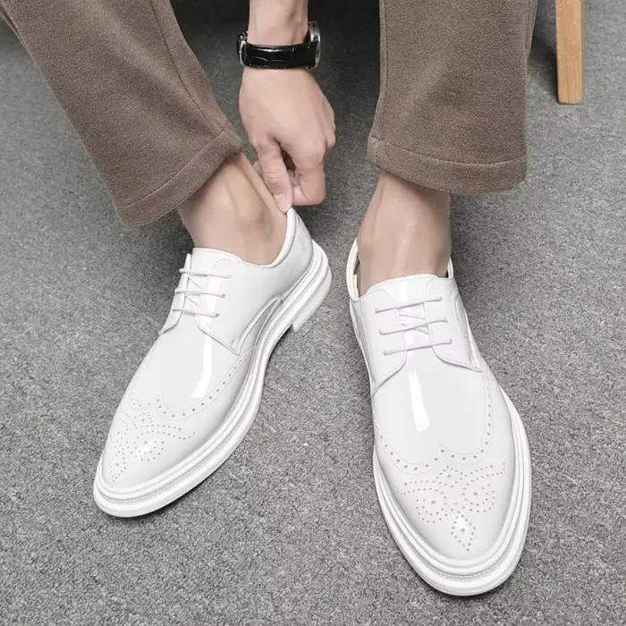 Chaussures habillées blanches pour hommes