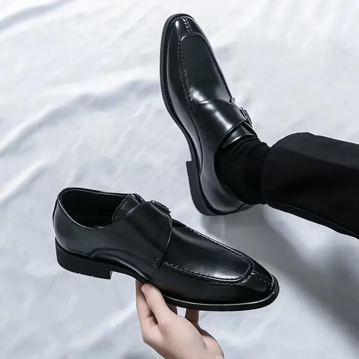 Chaussures en cuir coordonnantes pour hommes