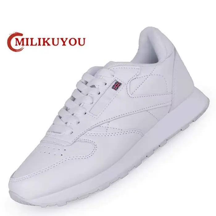 Chaussures décontractées pour hommes printemps automne confortables anti-usure anti-odeur respirantes avec semelle en caoutchouc et maille doublure pour courses et activités extérieures