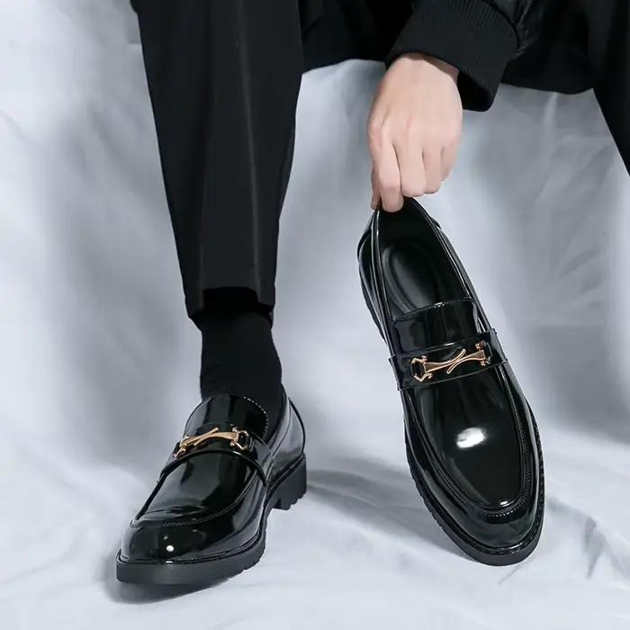 Nouveau luxe sans lacet chaussures habillées hommes en cuir véritable mocassins italiens pour hommes noir marron marque formelle Oxford hommes chaussures décontractées