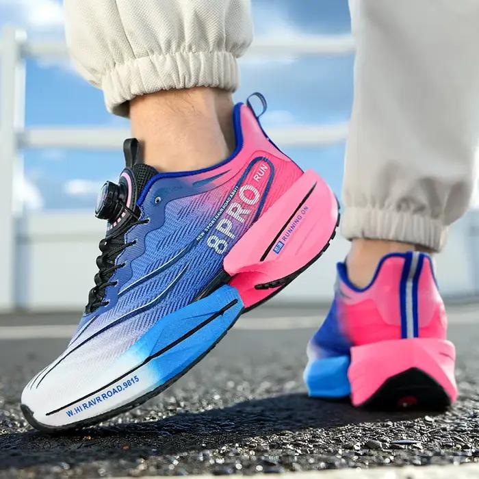Chaussures de course marathon LETCOMFIT pour hommes et femmes, baskets de sport coordonnantes, plaque de carbone, maille légère respirante, confortables, neuves pour course légère sur pelouse extérieure