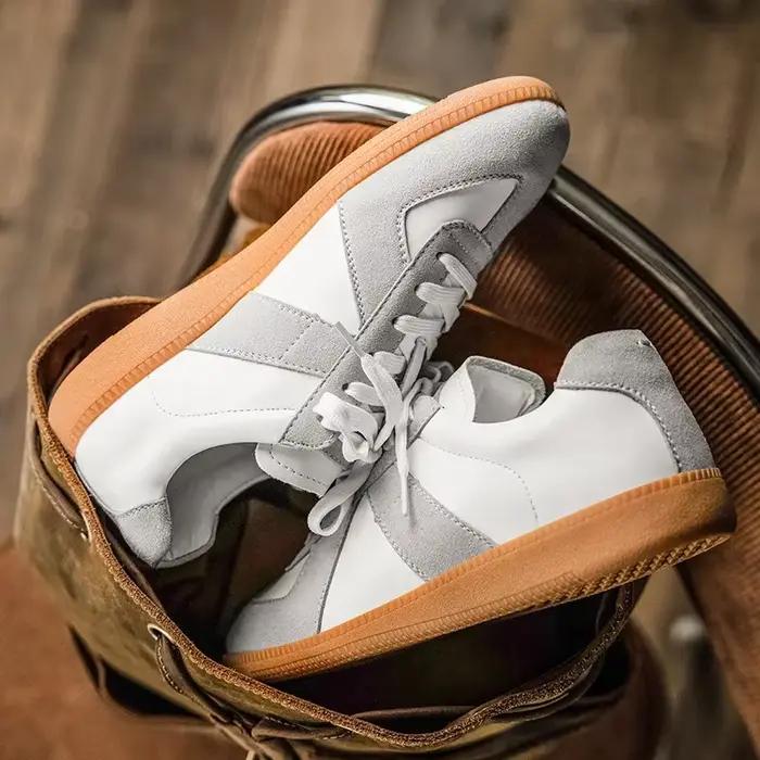 Chaussures de sport respirantes et décontractées pour hommes, tendance rétro, semelle en plastique, confortable, ajustement parfait, idéal pour l'été et les activités quotidiennes