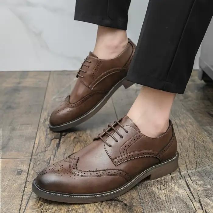 Chaussures Oxford à bout aile en cuir gris faites à la main pour hommes