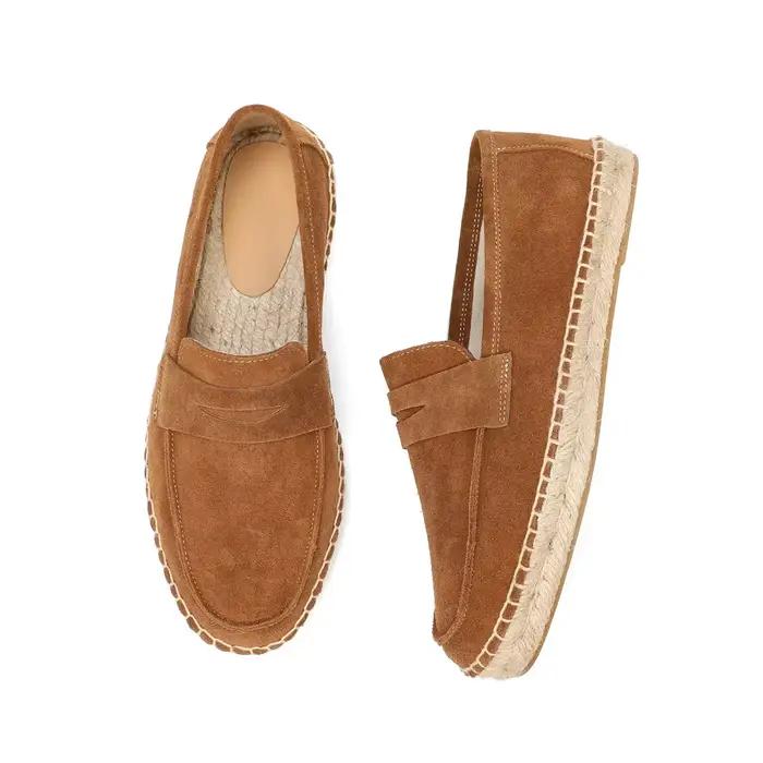 Mode hommes chaussures décontractées daim en cuir véritable hommes Slip-on léger confortable conduite mocassins mocassins hommes fête de mariage plat