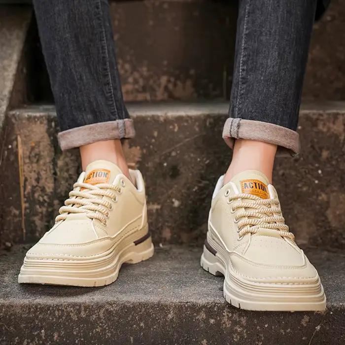 Chaussures de sport beiges pour hommes