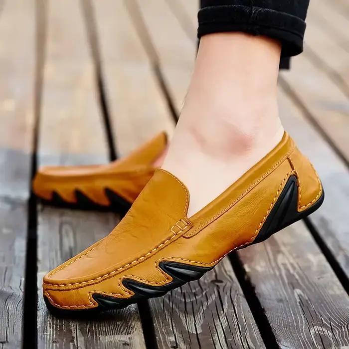 Mocassins en cuir respirant pour hommes, chaussures décontractées, mocassins italiens de luxe, chaussures de conduite polyvalentes, noir, automne, 2024