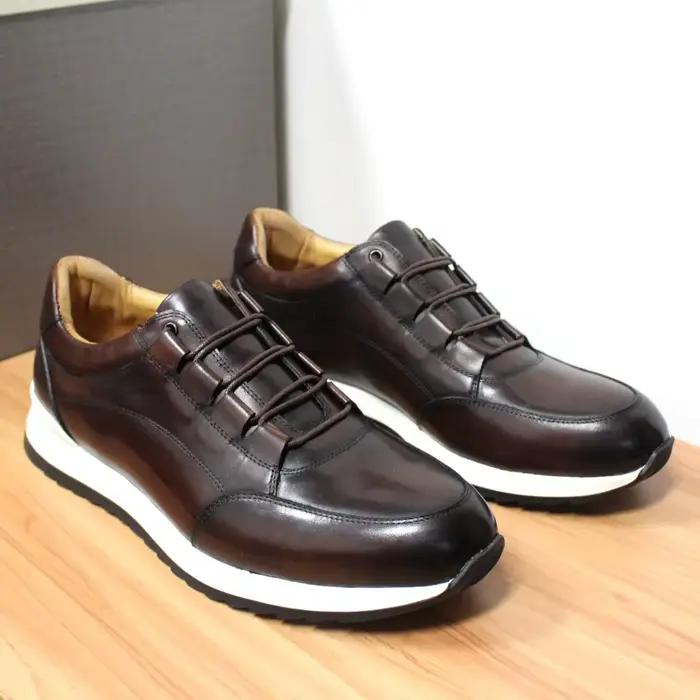 Chaussures en cuir faites à la main pour hommes décontractées et de luxe à lacets confortables pour homme ocassions spéciales