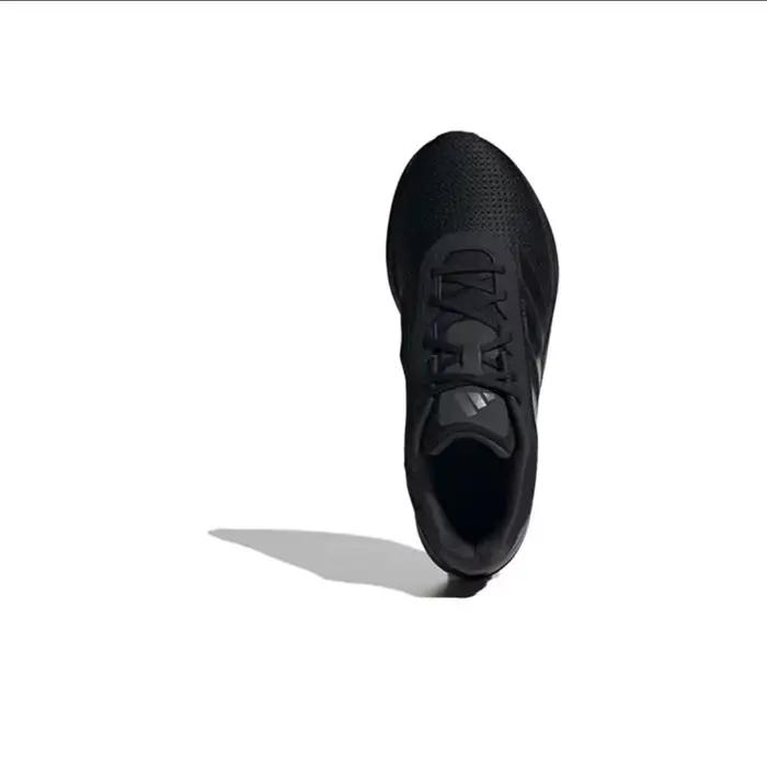 Adidas – chaussures légères et confortables pour hommes