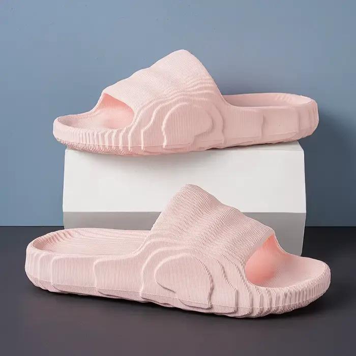 Sandales homme 2026 – Claquettes de plage solides