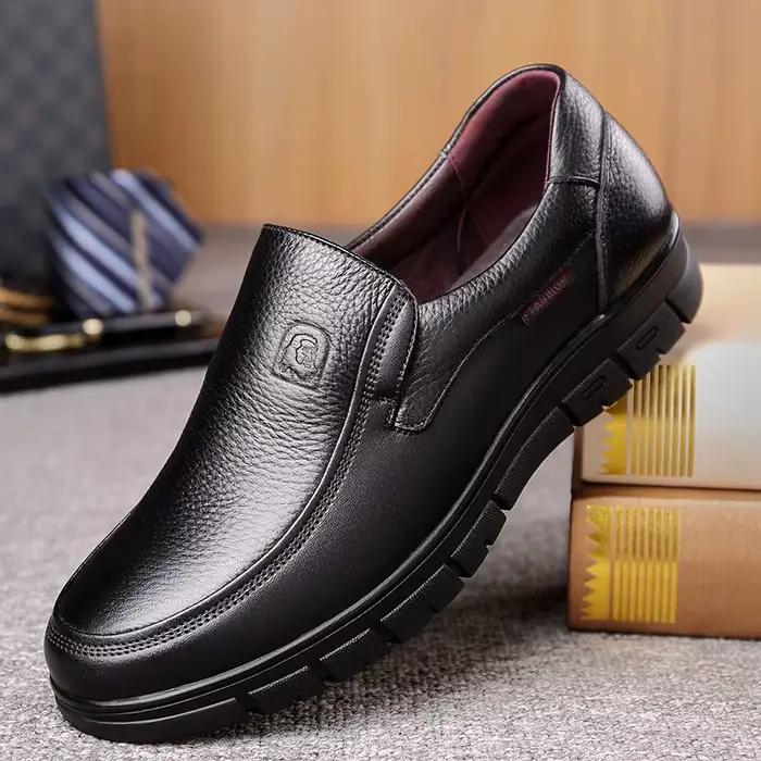 Chaussures faites à la main en cuir véritable