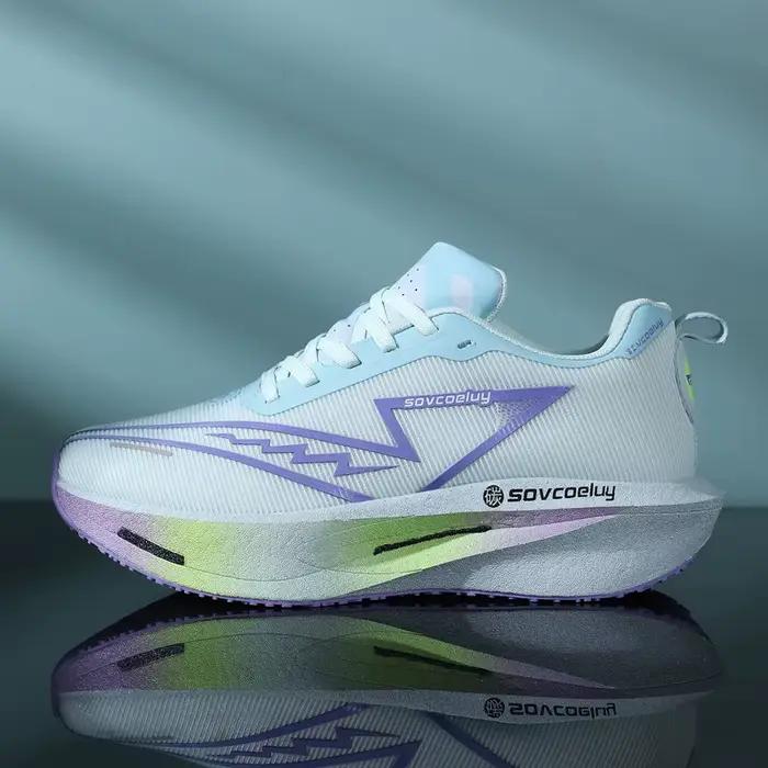 Chaussures de course avec plaque en carbone