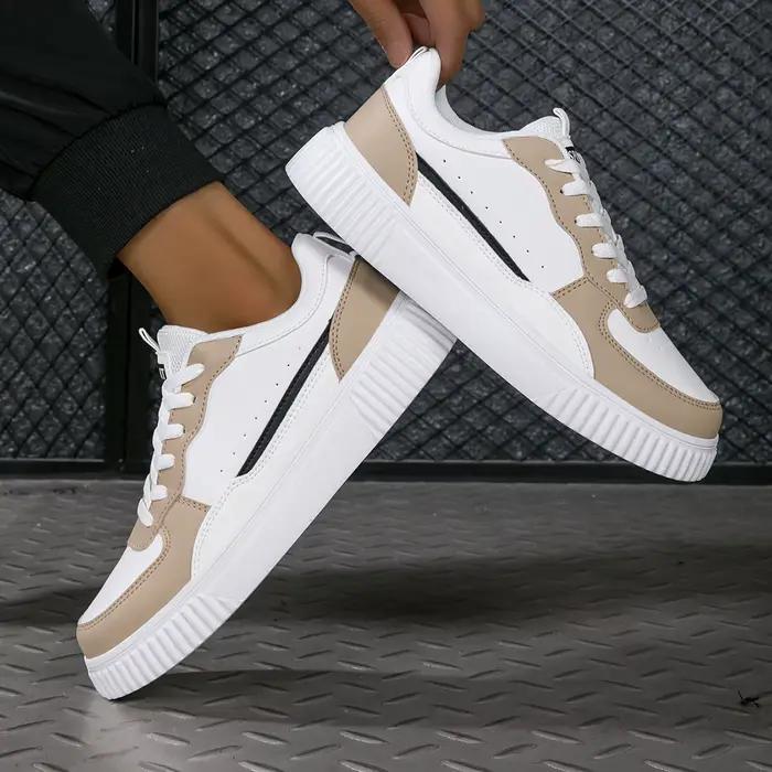 Baskets décontractées en cuir PU gris et blanc pour homme, semelle épaisse antidérapante, chaussures de skate et de sport respirantes pour la marche quotidienne et les sorties sociales