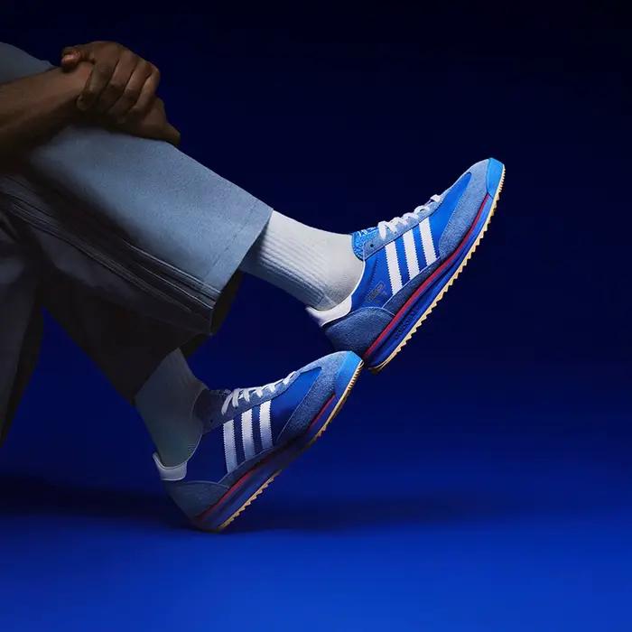 Chaussures de marche Adidas IG2132 unisexes rétro avec semelle extérieure durable pour homme et femme adapté à toutes les occasions et activités户外活动结束时，请告诉我“户外活动结束”，以便我知道您已完成任务。