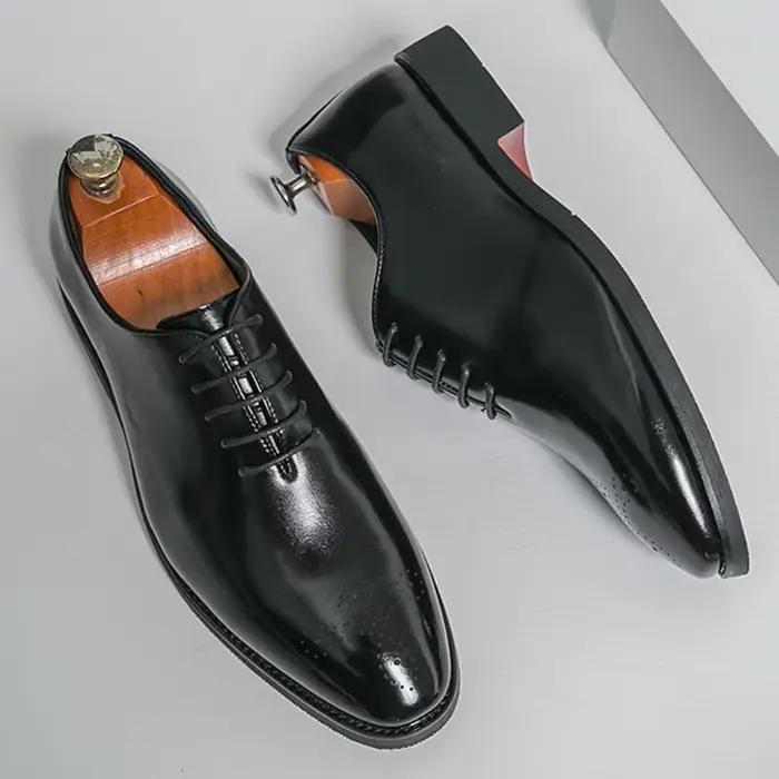 Chaussures habillées pour hommes tendance