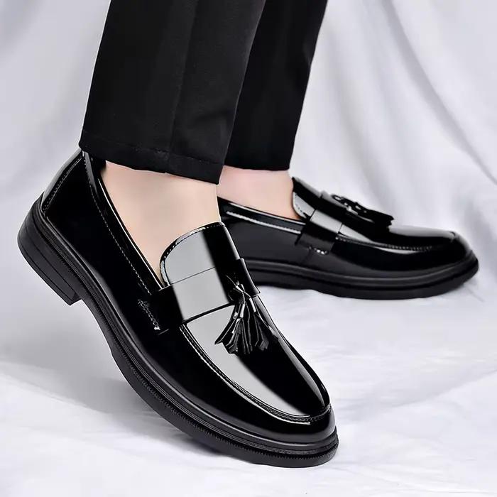 Mocassins en cuir verni pour hommes