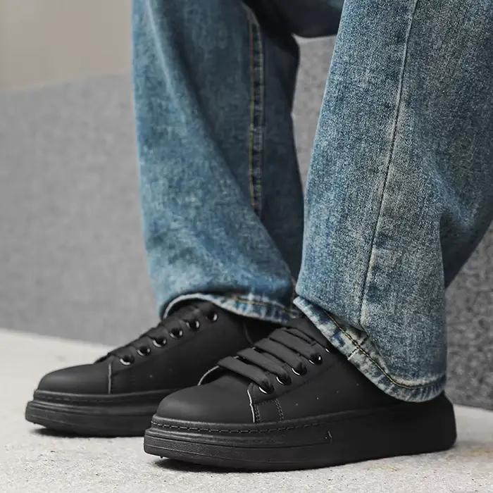 Baskets minimalistes blanches pour hommes, confortables, décontractées en cuir, chaussures de Skateboard à plateforme, chaussures de sport d'extérieur basses pour hommes