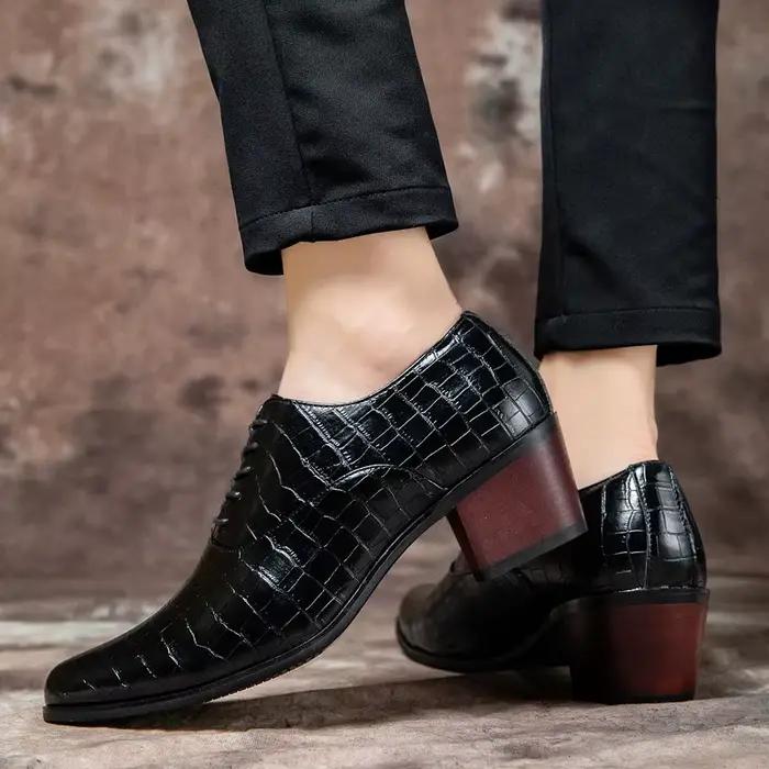 Chaussures de luxe homme en cuir verni bout pointu semelle en caoutchouc et intérieure en EVA pour mariage et événements sociaux