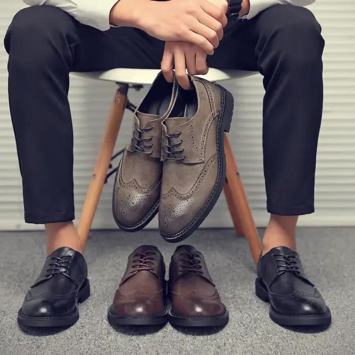 Chaussures Oxford à bout d'aile pour hommes faites à la main