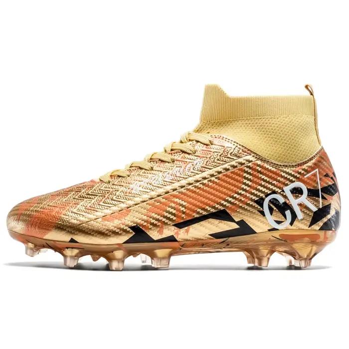 Chaussures de football minimalistes et épurées