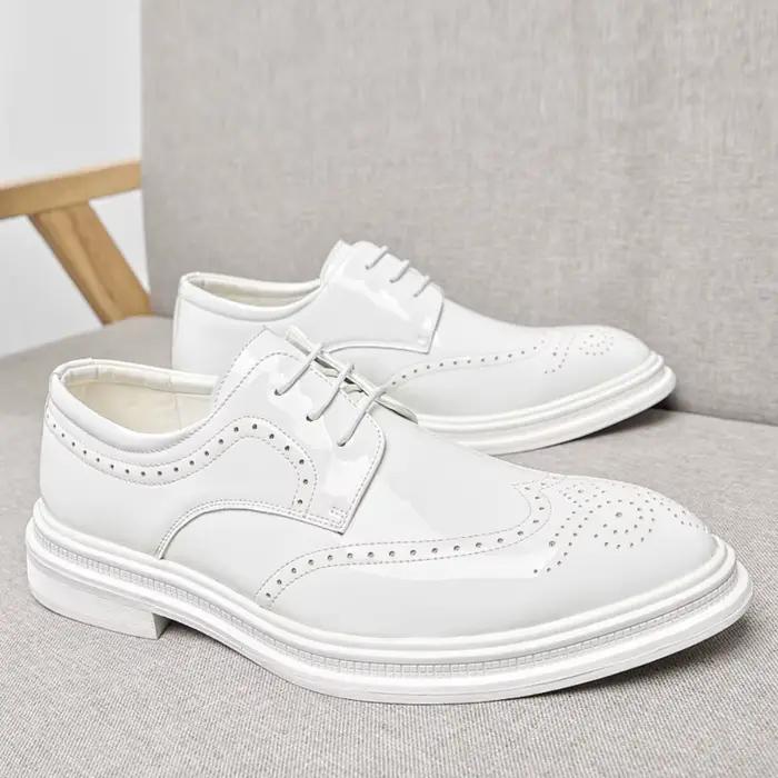Chaussures habillées blanches pour hommes