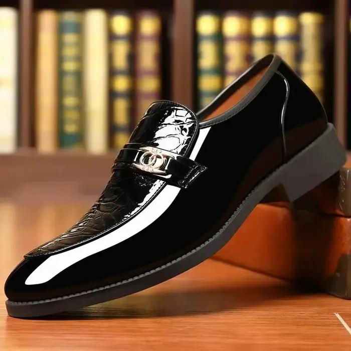 Chaussures habillées à bout pointu pour hommes