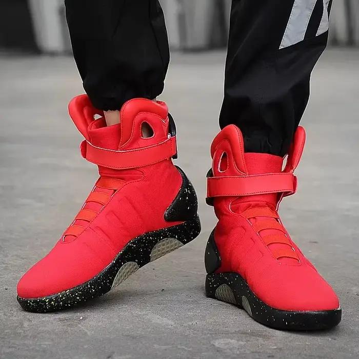 Bottes de Retour vers le Futur LED avec Télécommande pour Fêtes Spéciales Occasions Uniques Femme