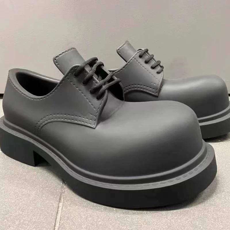 Chaussures Derby pour hommes et femmes, nouveau style britannique 2023, à lacets, en cuir noir, bout