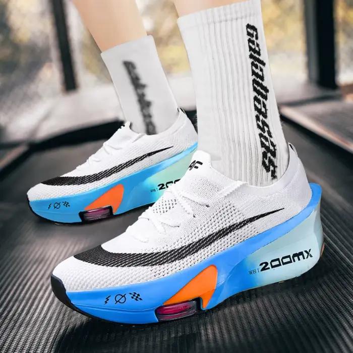 Nouvelles chaussures de course pour couple automne 2026 avec coussin d'air et plaque de carbone inté