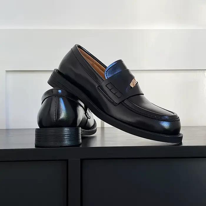 Mocassins en cuir pour hommes, chaussures design pièce d'or, chaussures habillées formelles de style