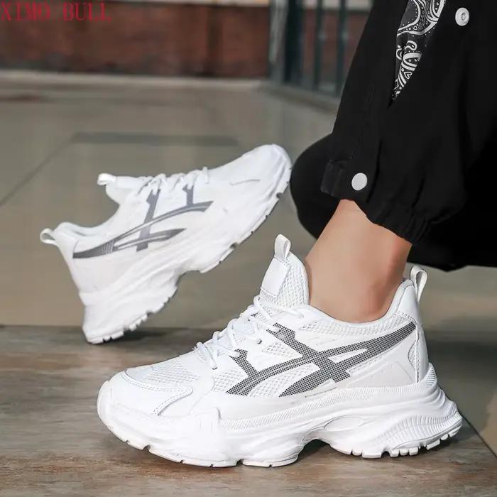 Baskets blanches à talons cachés pour hommes, chaussures de travail de marche rehaussantes, de sport