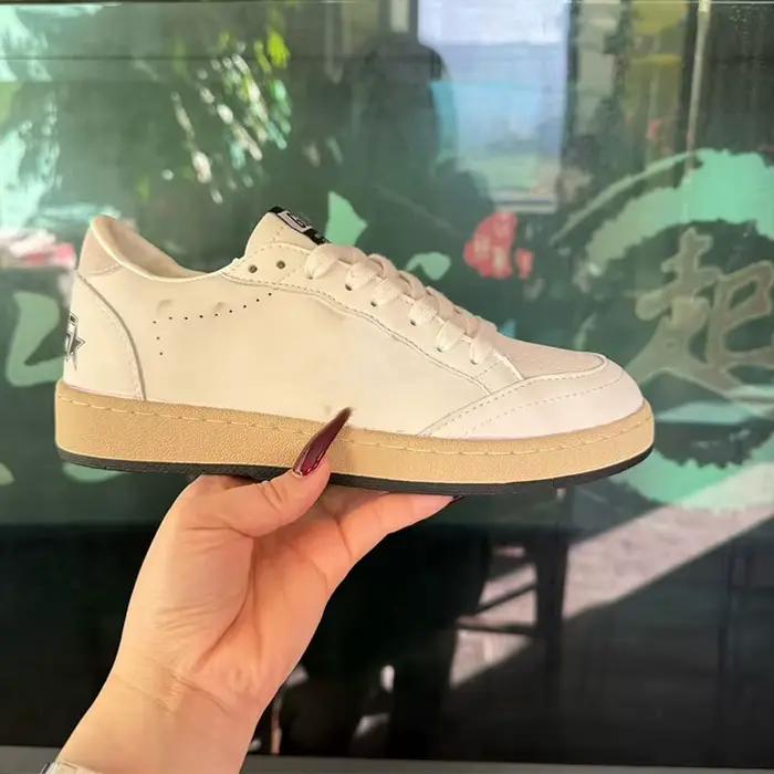 Chaussures d'été en cuir véritable de haute qualité à semelle plate et lacets pour hommes, bout rond