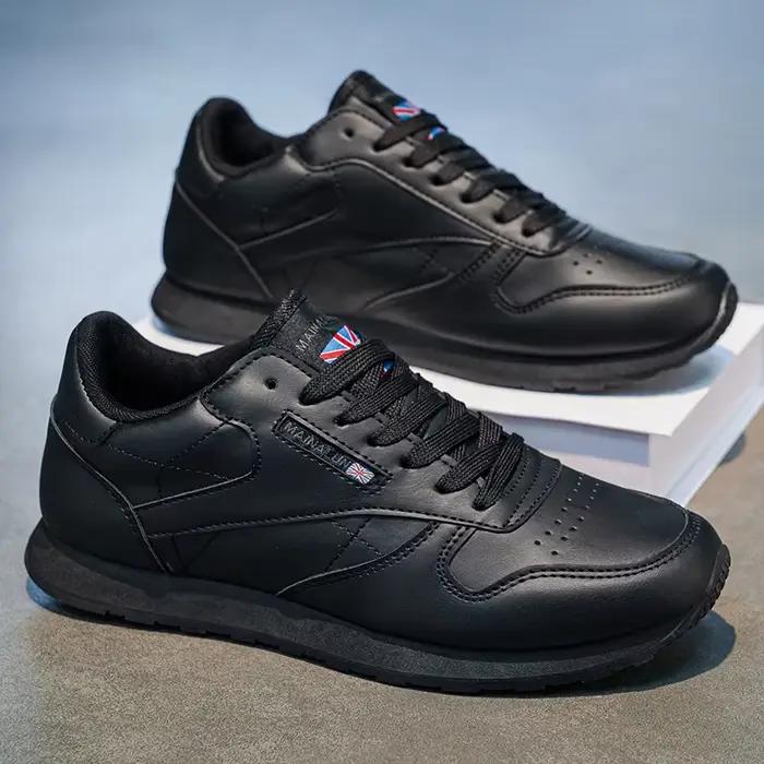 Chaussures de sport décontractées pour hommes, baskets blanches, couleur unie classique, confortable