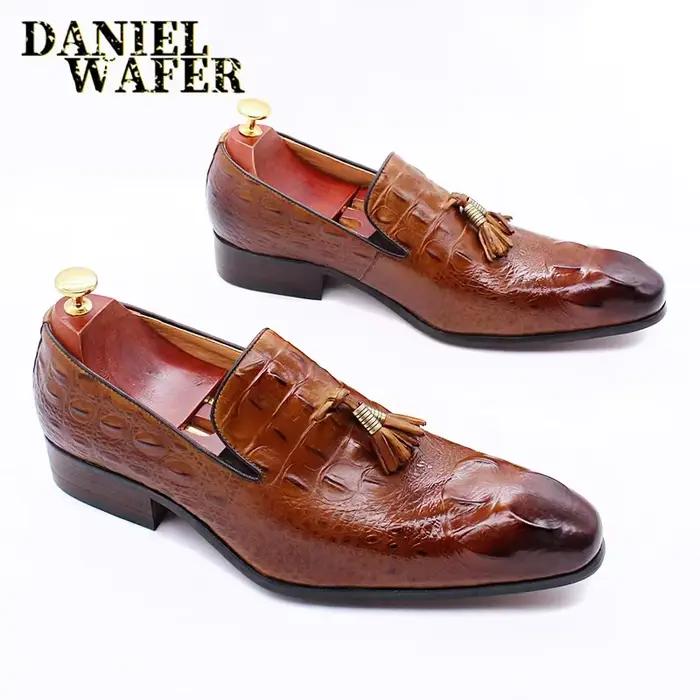 Mocassins en cuir à imprimé crocodile pour hommes, chaussures décontractées, mocassins marron et noir, bureau, robe de mariée, luxe, été