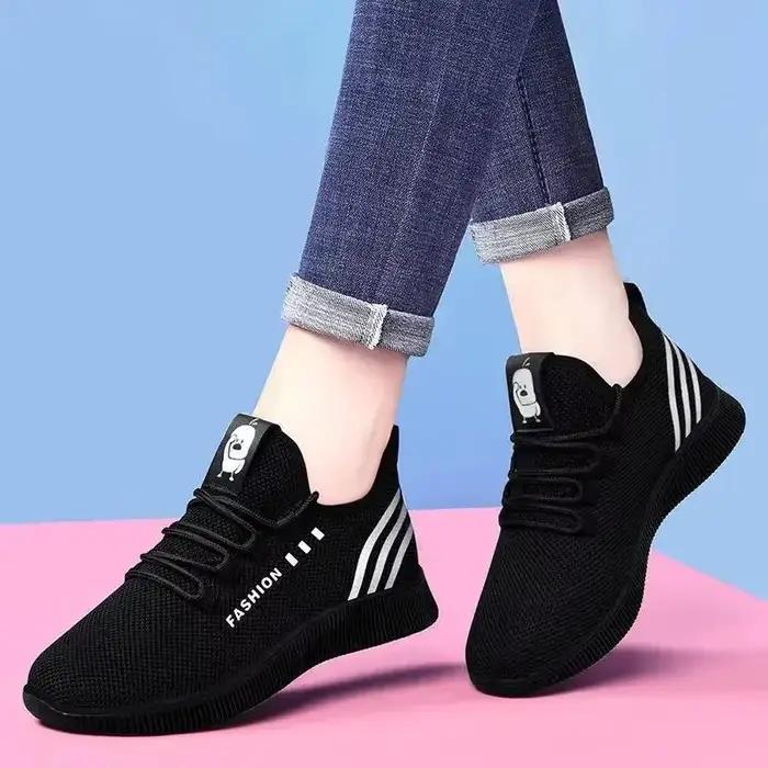 Femmes chaussures de Tennis 2025 printemps nouvelle mouche tissage vieux pékin tissu chaussures petite marguerite femmes chaussures de sport décontractées chaussures de marche