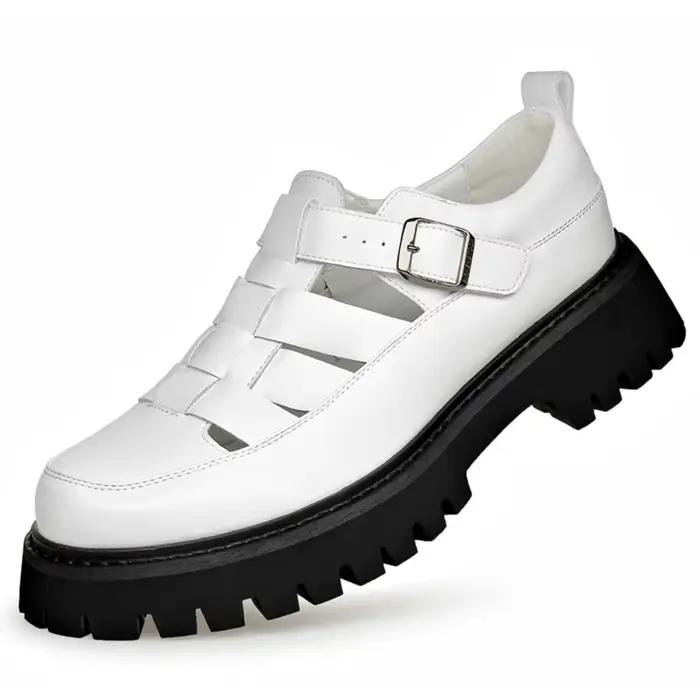 Sandales homme confortables 2026 cuir fendu perforées pour été décontracté ocassions spéciales et activités户外活动