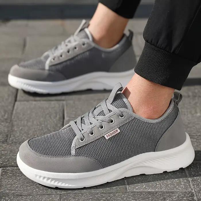 Chaussures minimalistes à bout large pour hommes