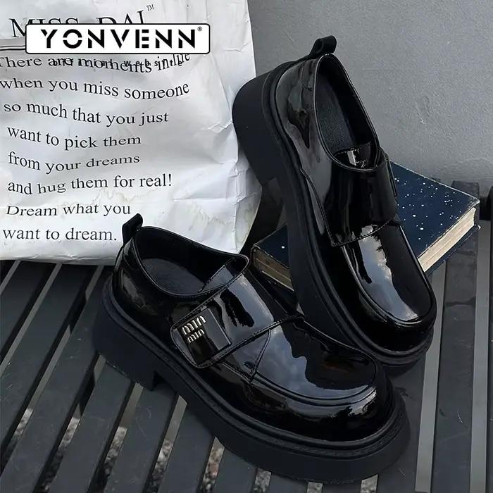 Mocassins brillants pour hommes