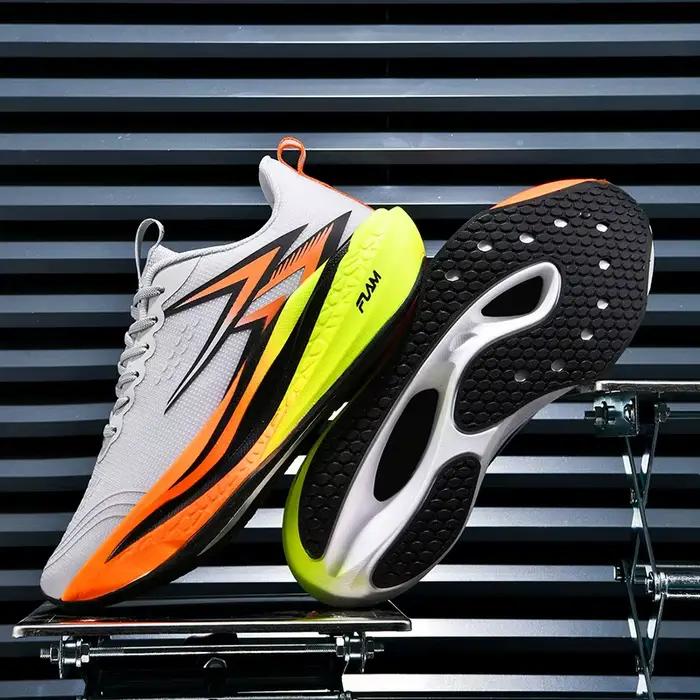 Chaussures de course spécialisées marathon pour hommes, respirantes, légères, avec plaque en carbone, confortables, athlétiques, antidérapantes pour femmes