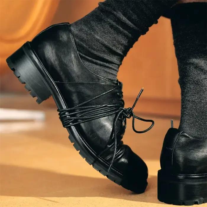 Chaussures derby noires en cuir pour homme rehaussantes et décontractées pour le quotidien et les occasions spéciales