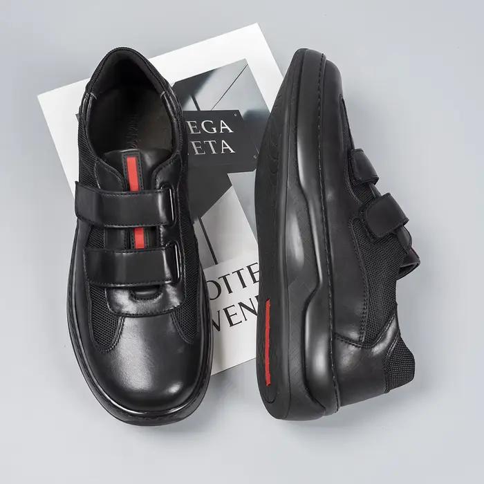 Chaussures simples pour hommes, boucle, cuir véritable fait à la main, version européenne, pour le travail, confortables et décontractées ;