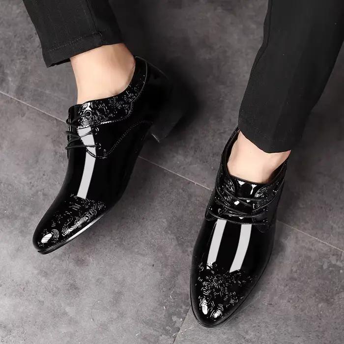 Chaussures à lacets en cuir verni noir pour hommes