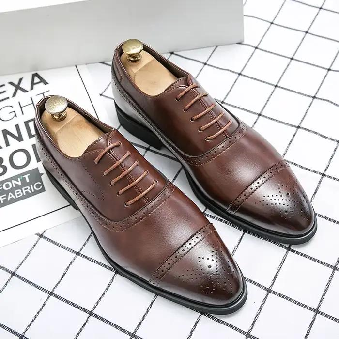 Chaussures habillées de luxe pour hommes, chaussures d'affaires décontractées à la mode, chaussures de Banquet de fête rétro pour hommes, chaussures de mariage Brogue sculptées à lacets, taille 48