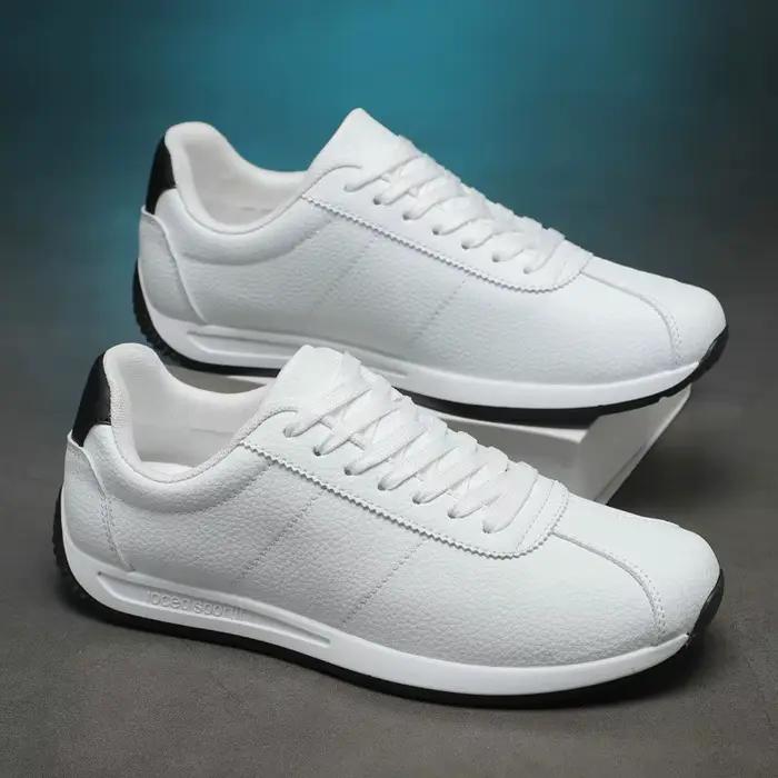 Baskets pour hommes, nouvelle collection été, en cuir PU respirant, style Forrest Gump, à plateforme fine, chaussures décontractées, chaussures de sport pour hommes, baskets, mocassins